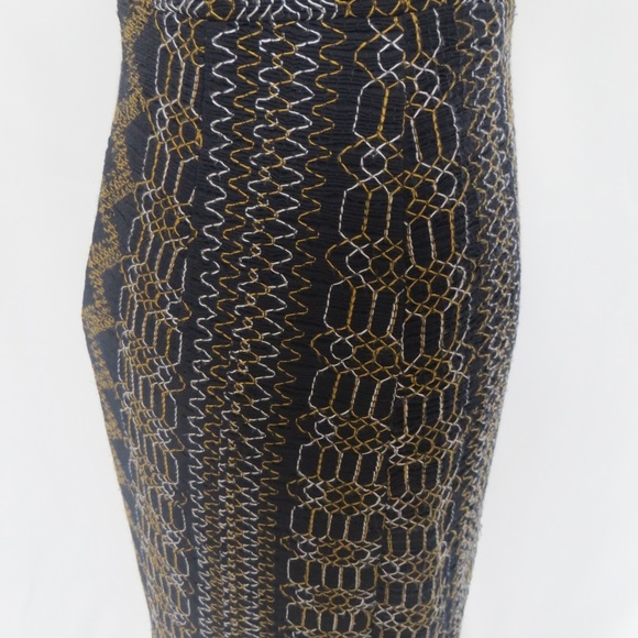 ⬇️REDUCED⬇️Size 0 Tory Burch Embroidered Dress - Picture 6 of 6